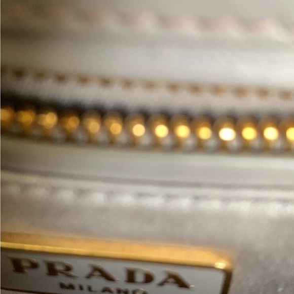 Prada Cream and Purple Floral Shoulder Bag - Picture 5 of 6